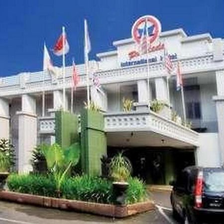Hotel Pardede International Medan Dış mekan fotoğraf